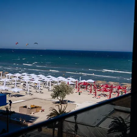 Sea View Building דירה *